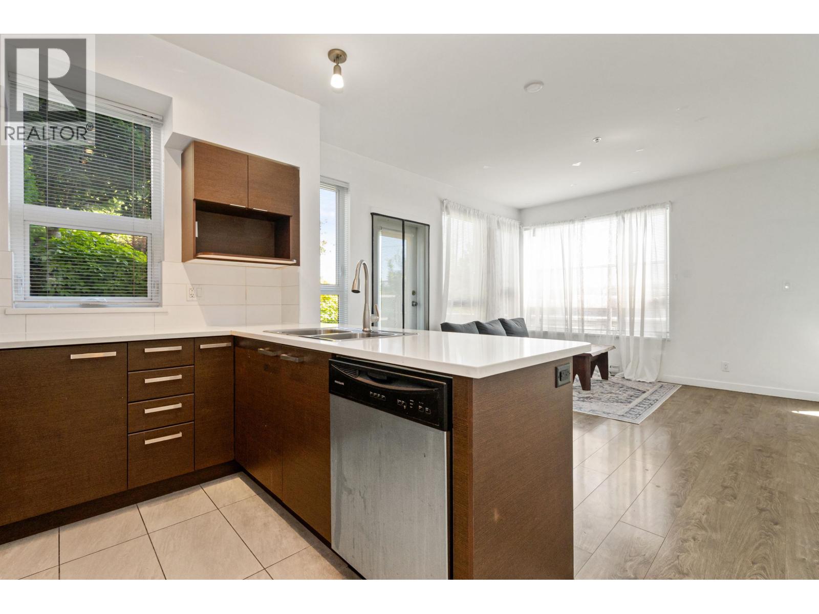 226 10880 No. 5 Road Property Photo 2