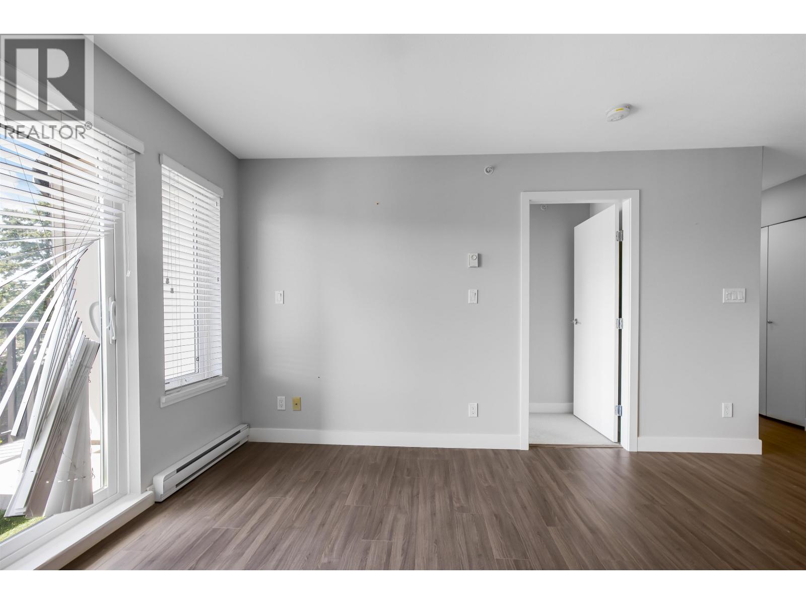 418 12075 Edge Street Property Photo 6