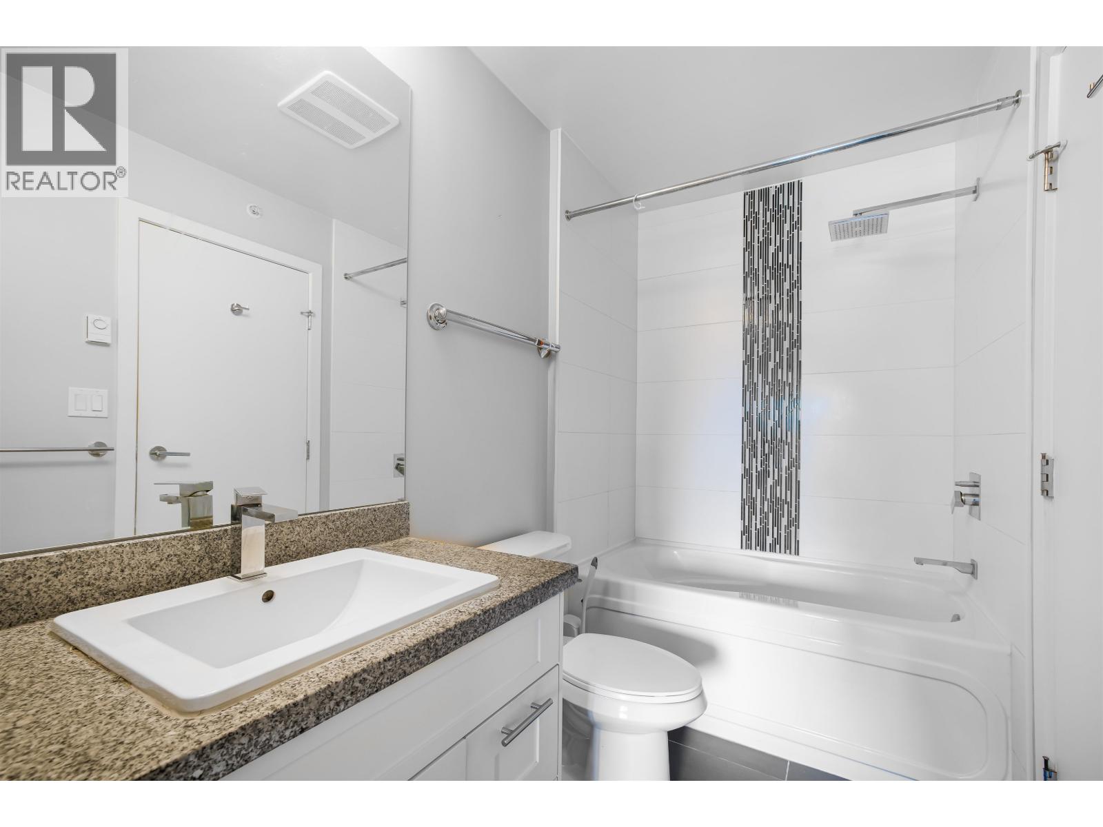 418 12075 Edge Street Property Photo 15