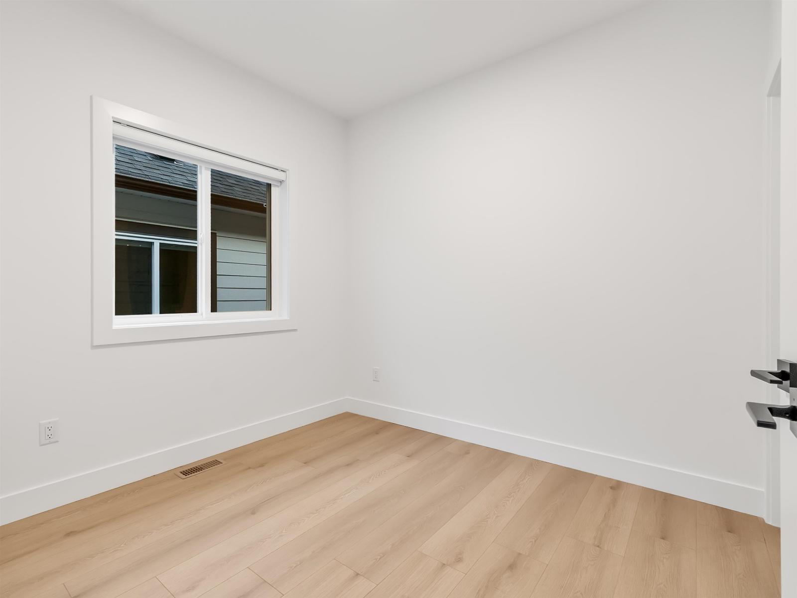 102 16697 16 Avenue Property Photo 26