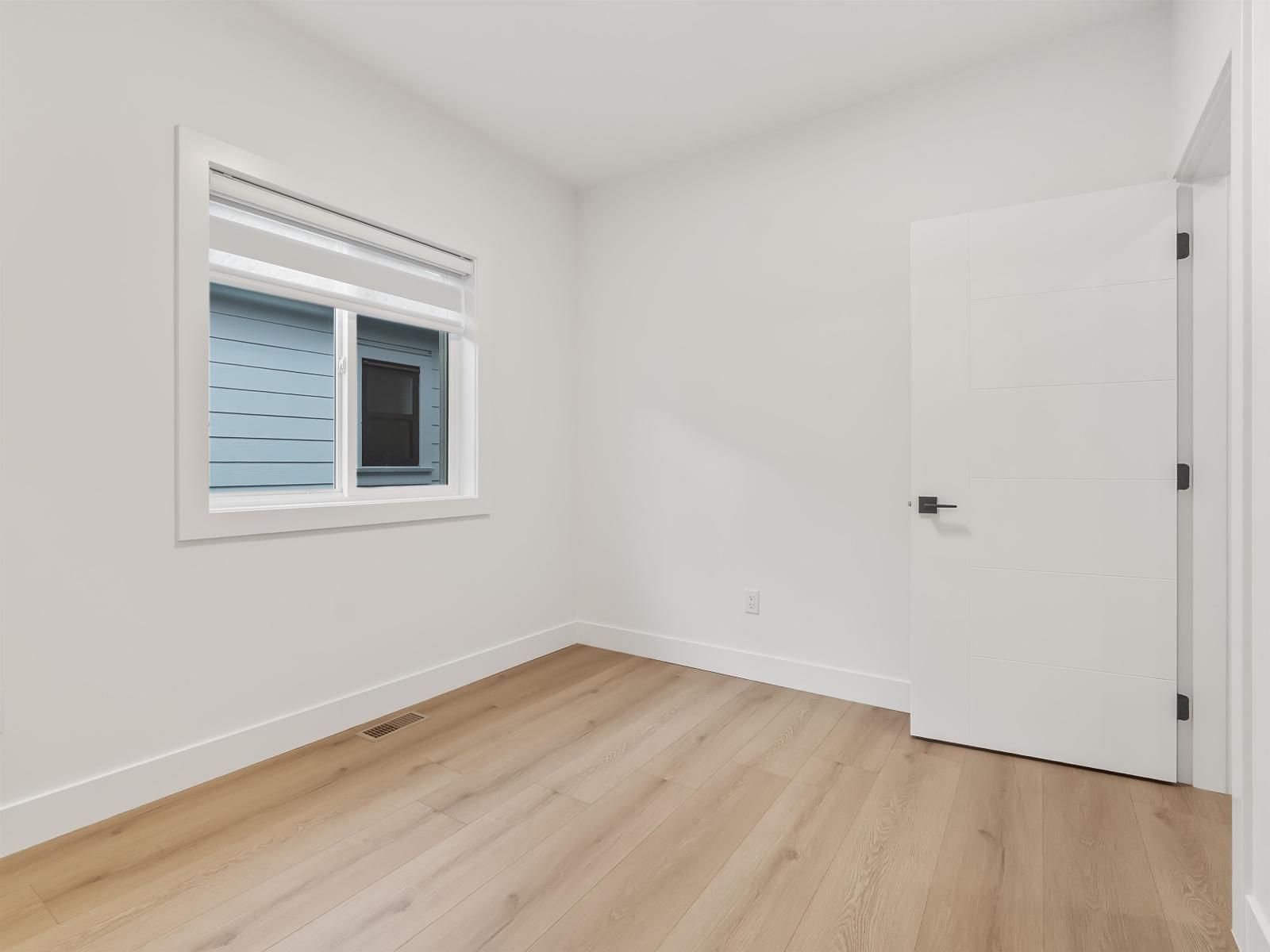 102 16697 16 Avenue Property Photo 29