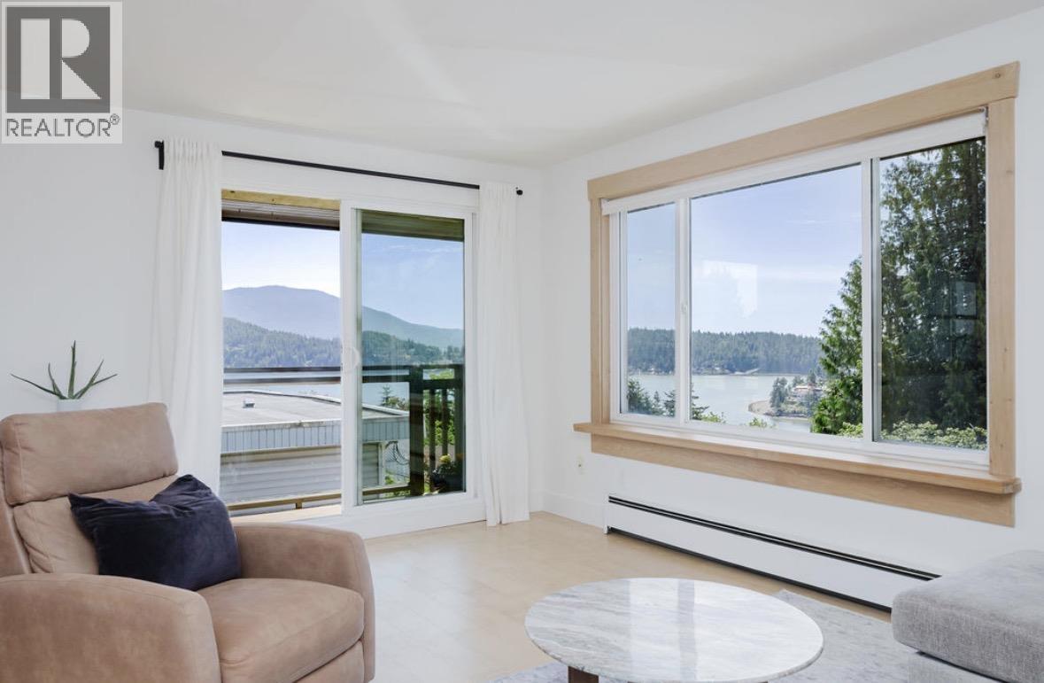 11 694 School Road Property Photo 3