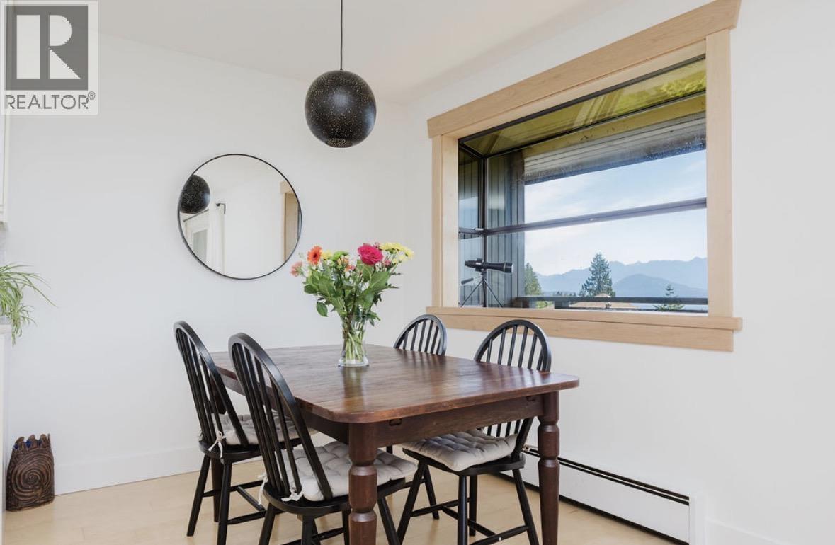 11 694 School Road Property Photo 11