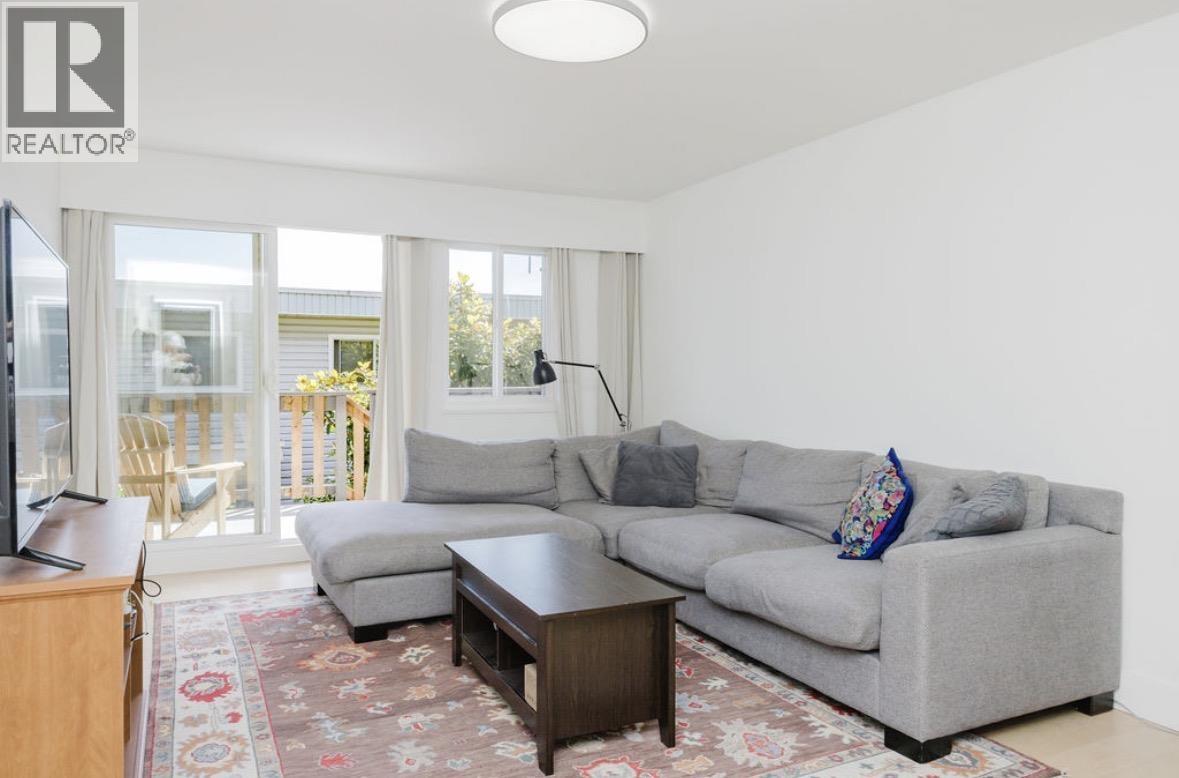 11 694 School Road Property Photo 13