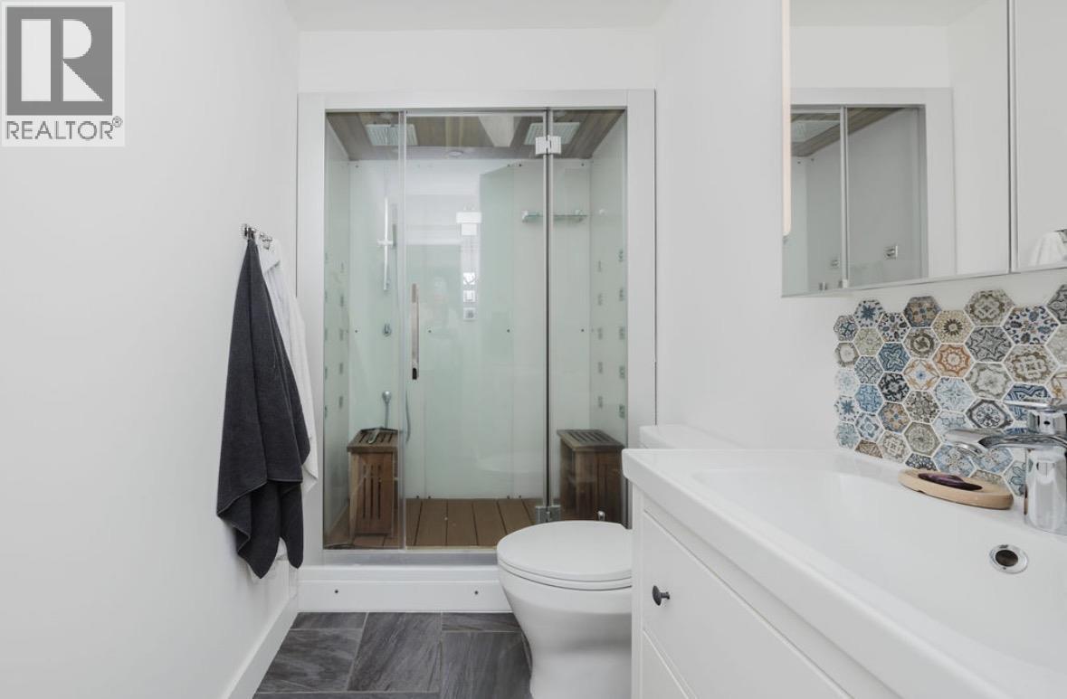 11 694 School Road Property Photo 17