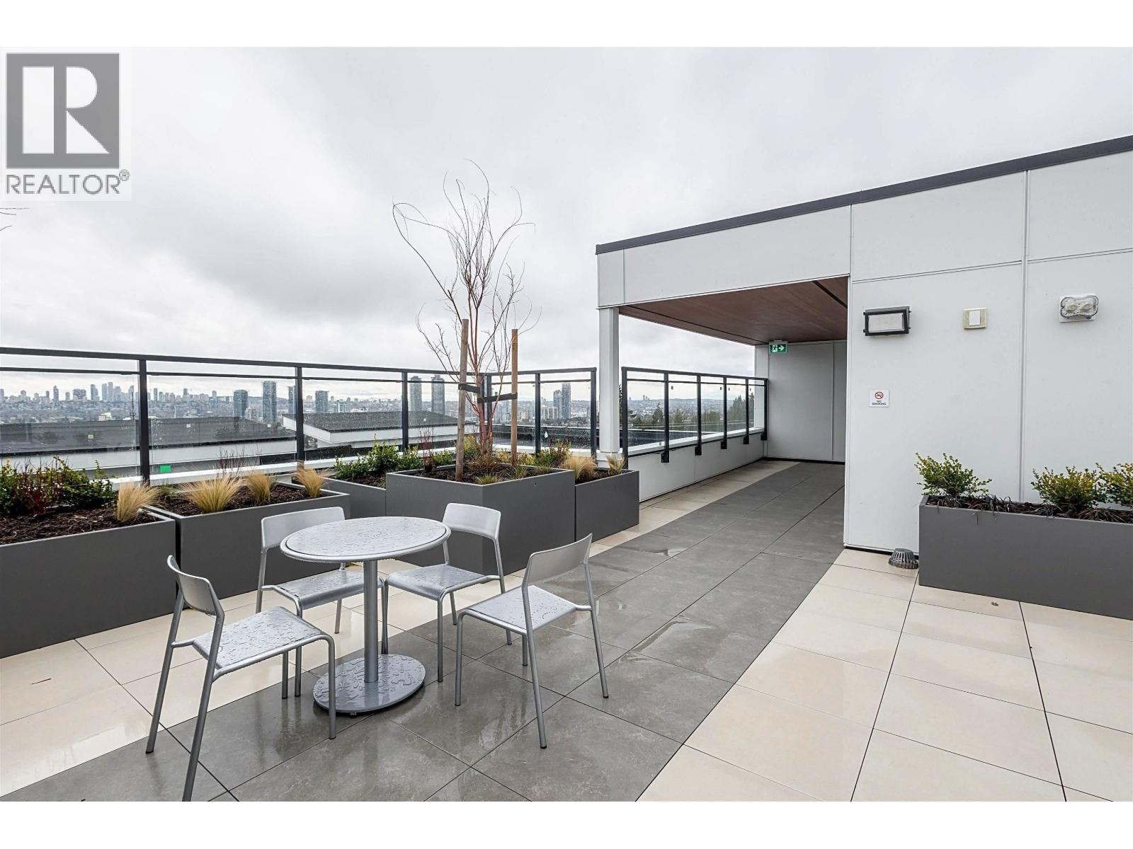 406 5535 Hastings Street Property Photo 23