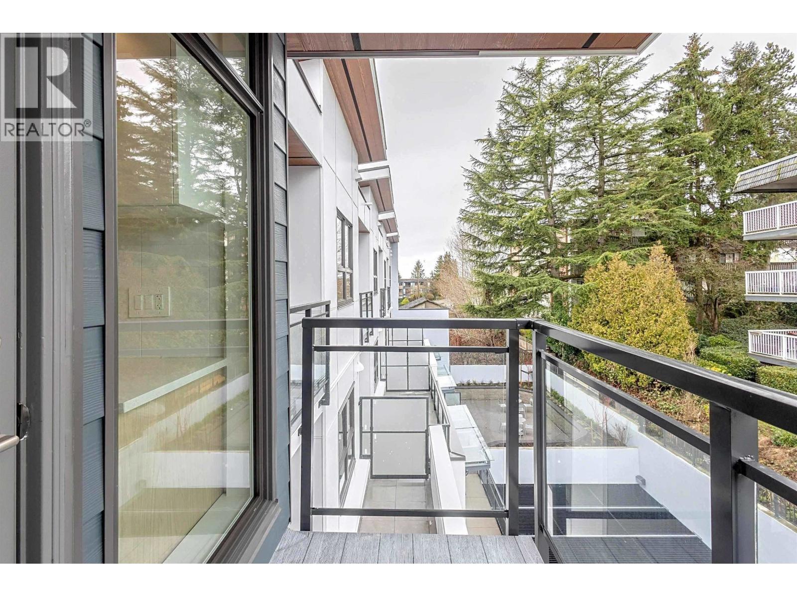 406 5535 Hastings Street Property Photo 24