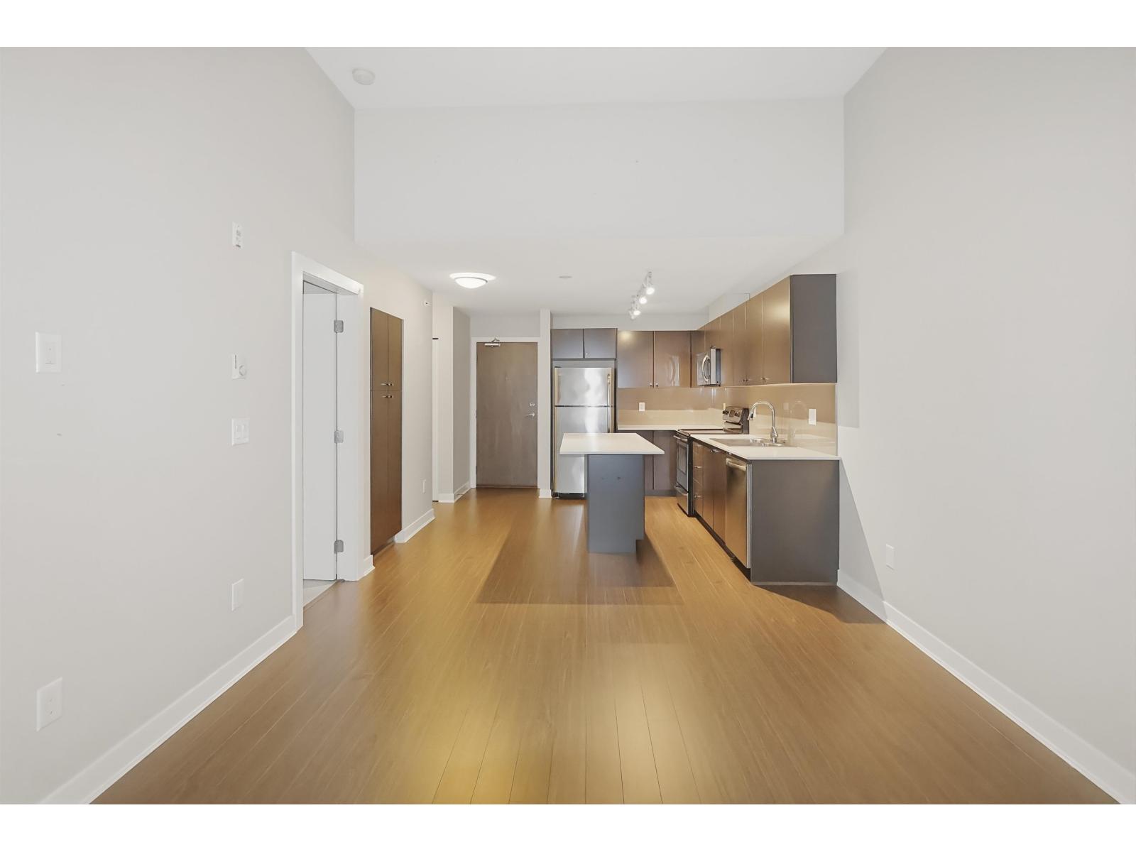 417 13740 75a Avenue Property Photo 4