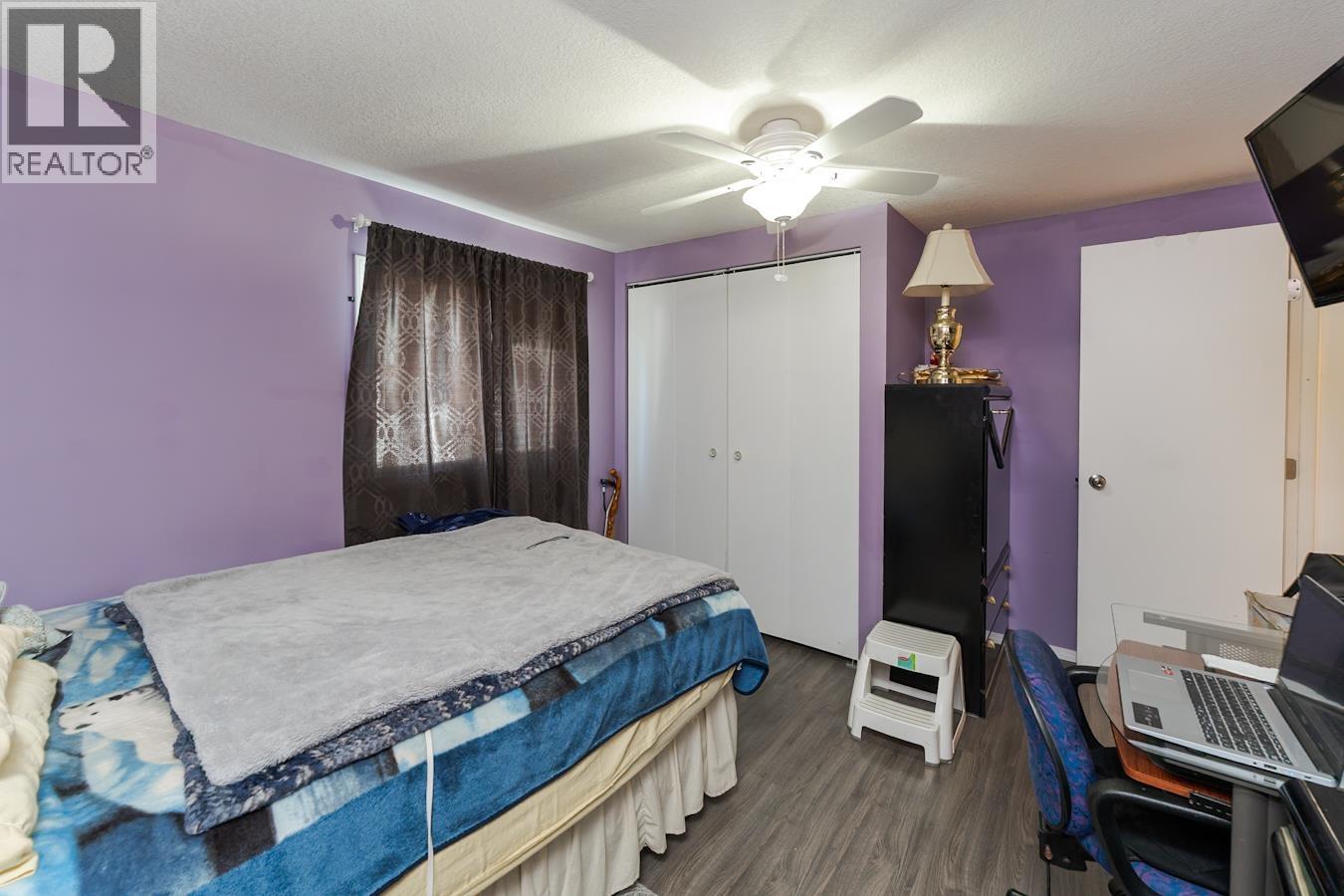 6815 Langer Crescent Property Photo 11