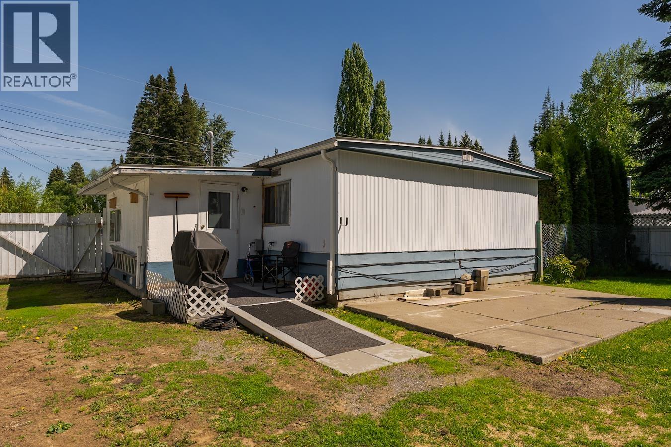 6815 Langer Crescent Property Photo 22