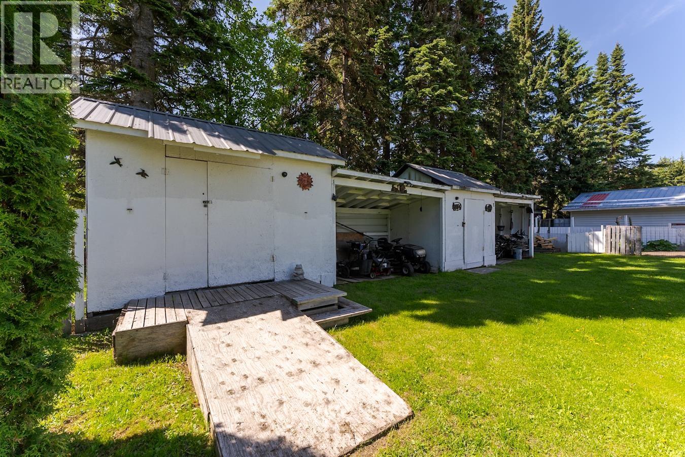 6815 Langer Crescent Property Photo 26