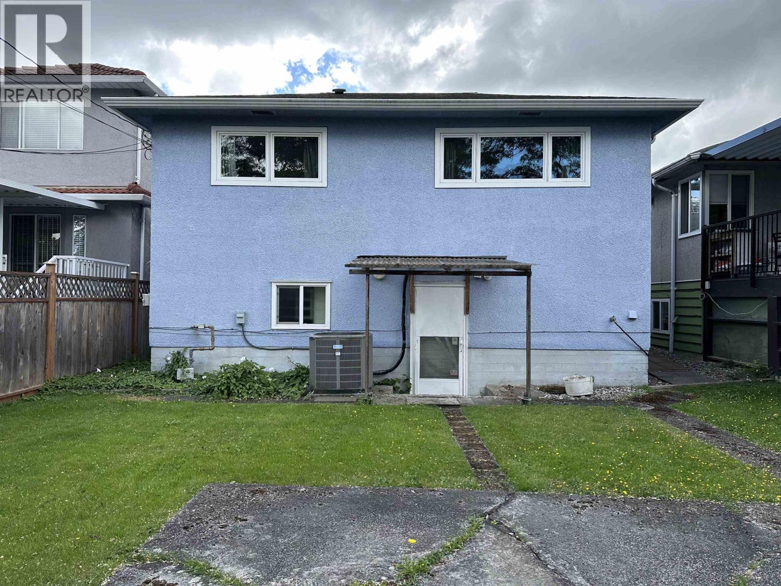 7223 Gladstone Street Property Photo 8