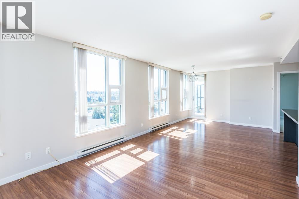 1406 2232 Douglas Road Property Photo 4