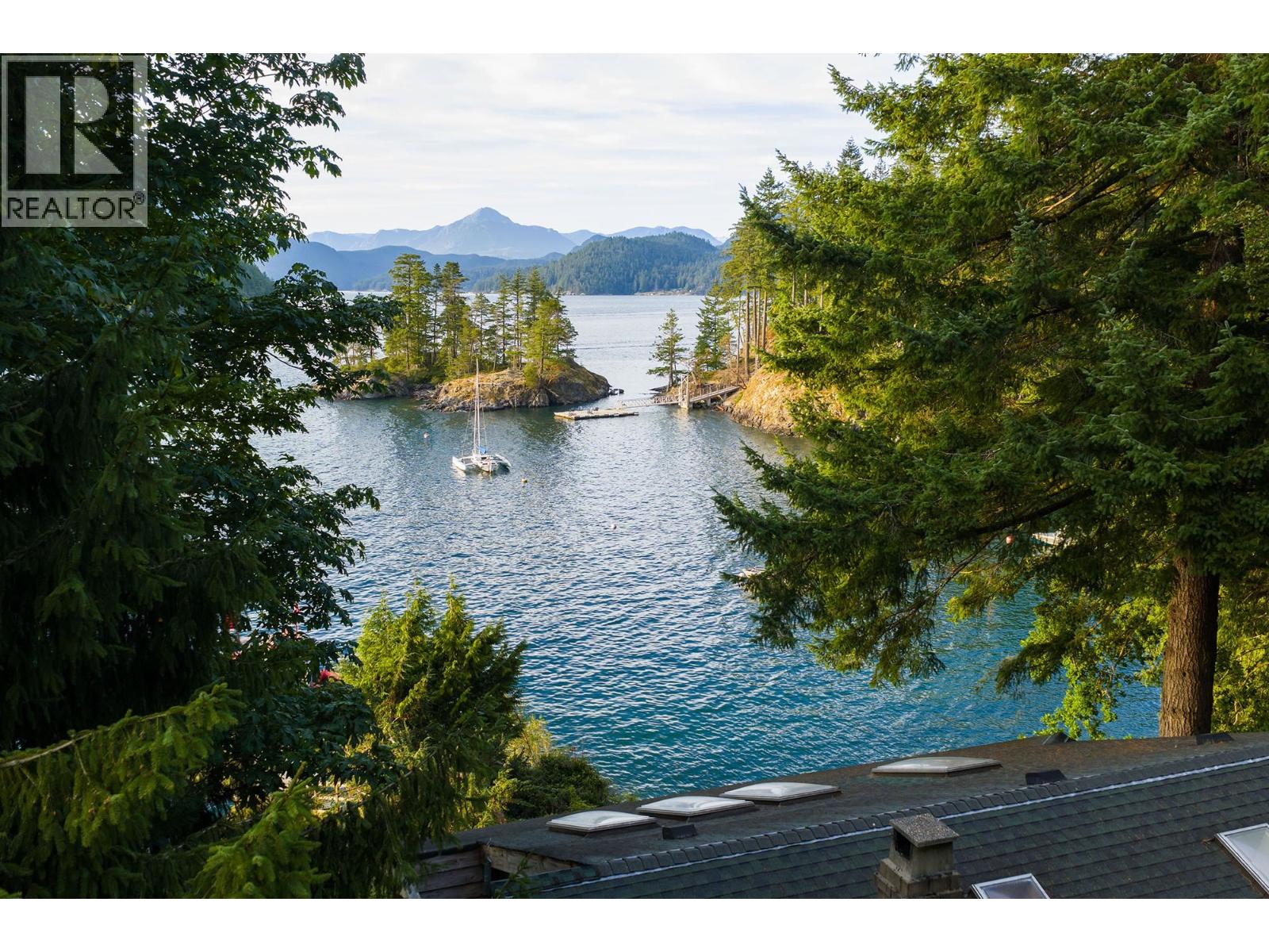 1558 Mount Gardner Road Property Photo 3