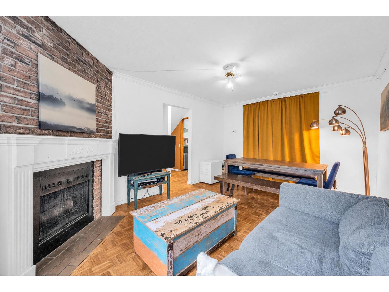 9618 139 Street Property Photo 4