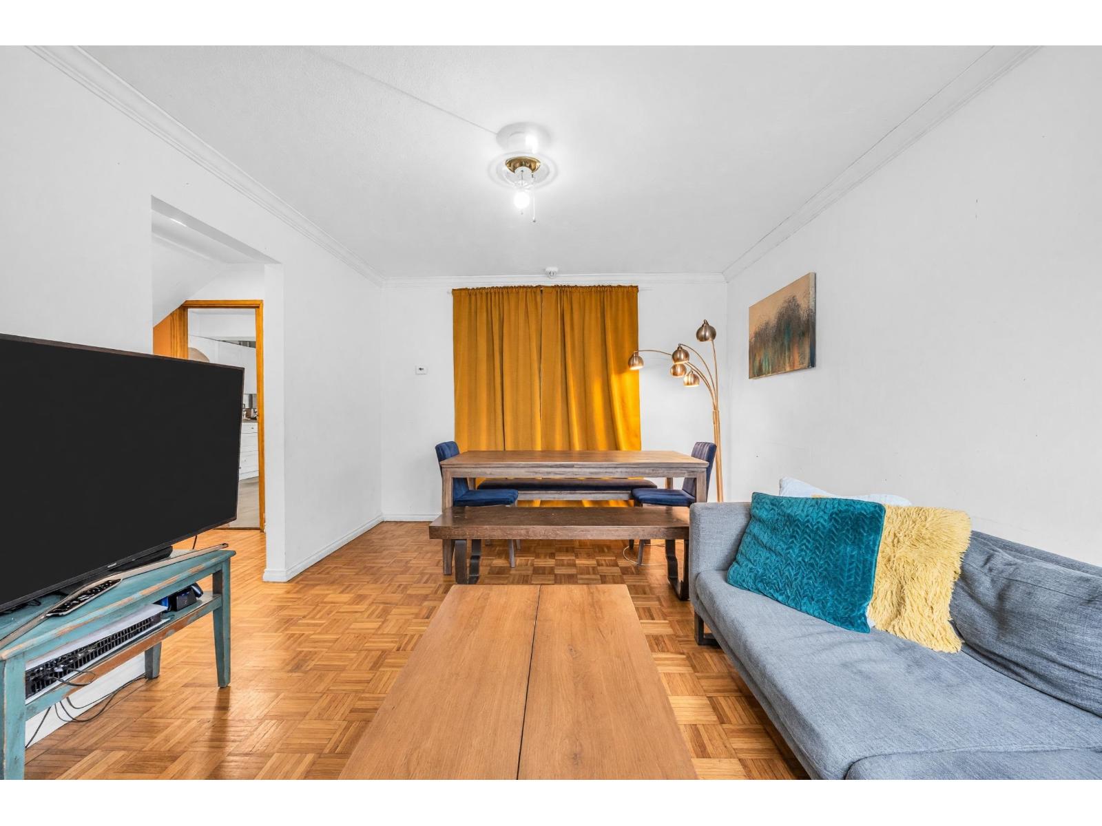 9618 139 Street Property Photo 5