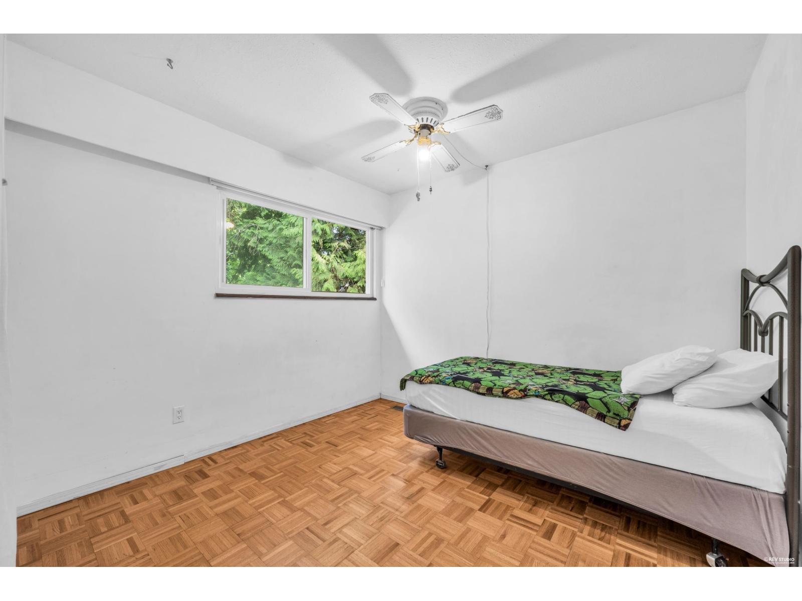 9618 139 Street Property Photo 11
