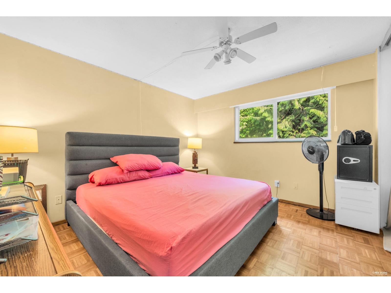 9618 139 Street Property Photo 13