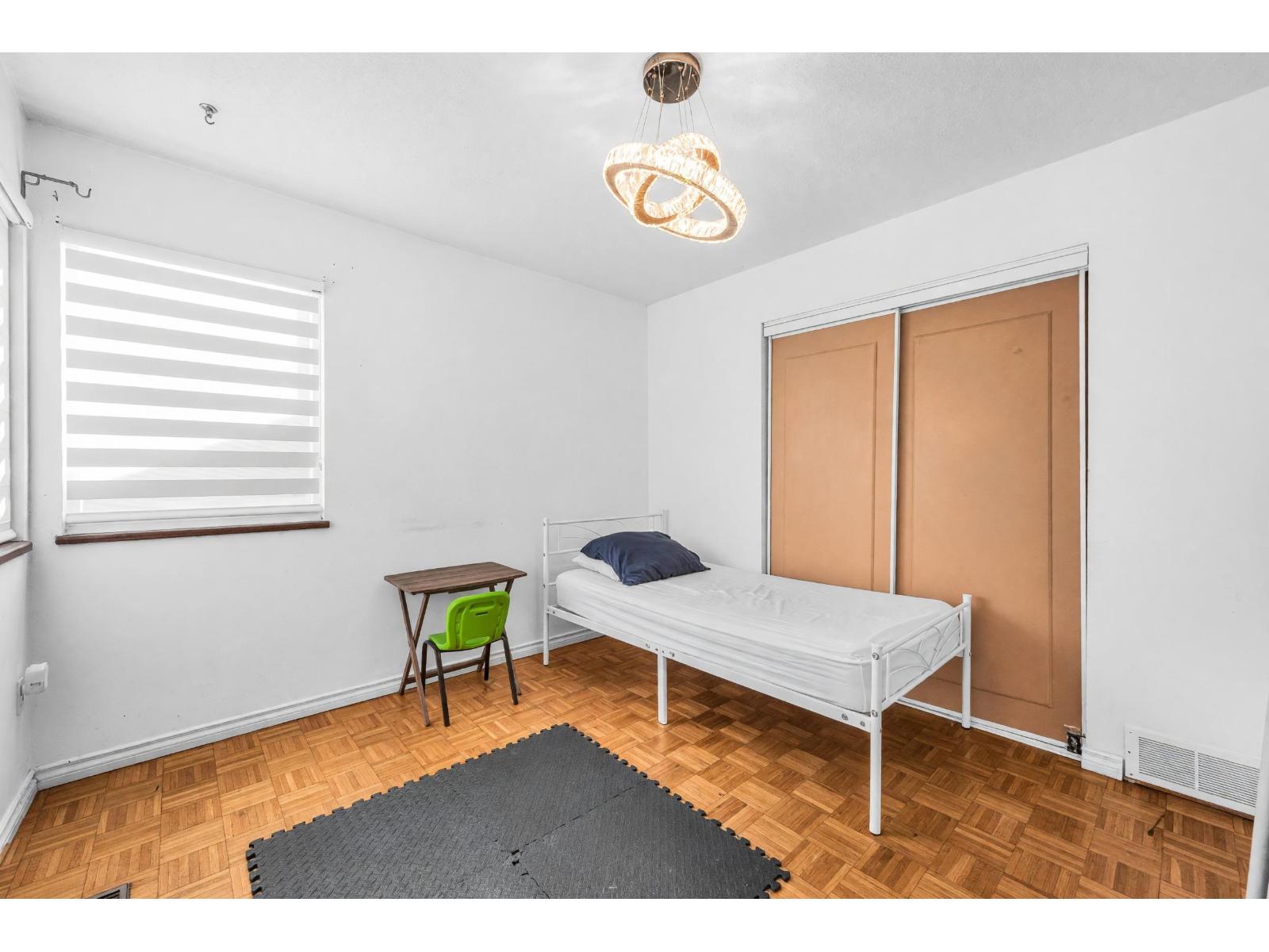 9618 139 Street Property Photo 15