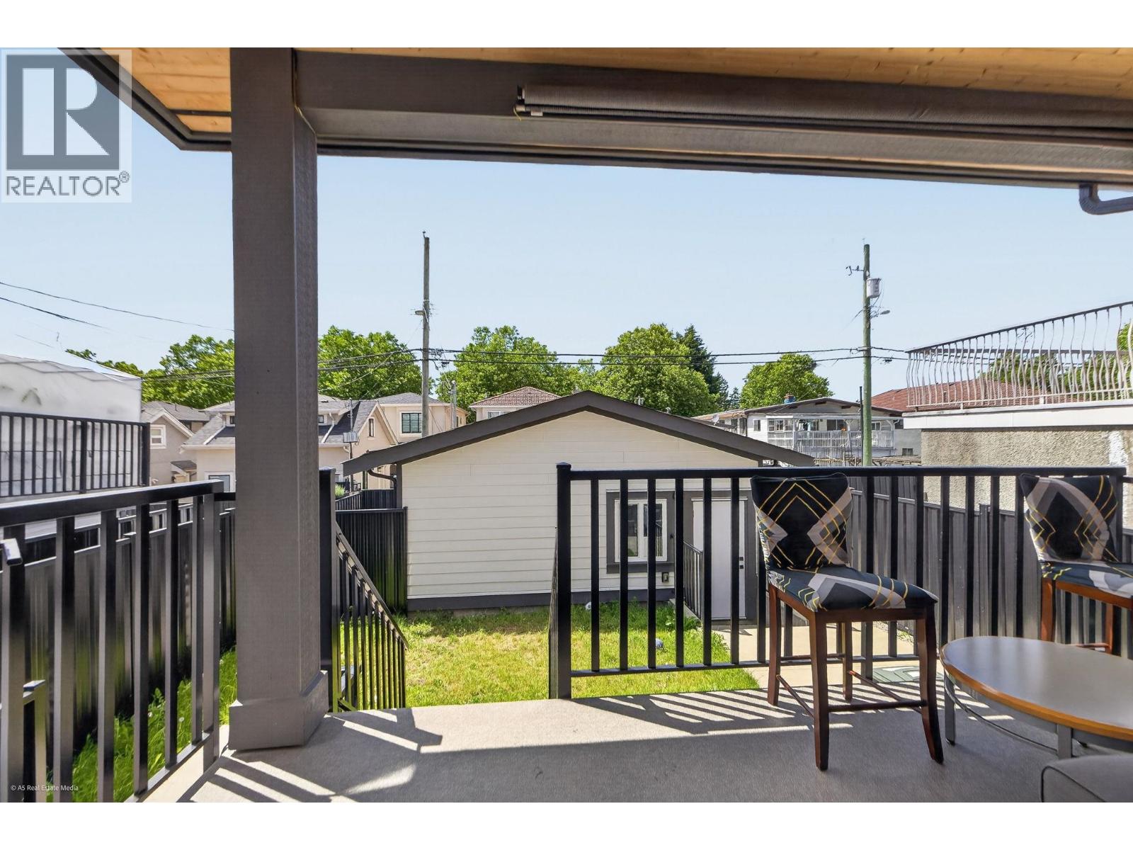 6749 Knight Street Property Photo 11