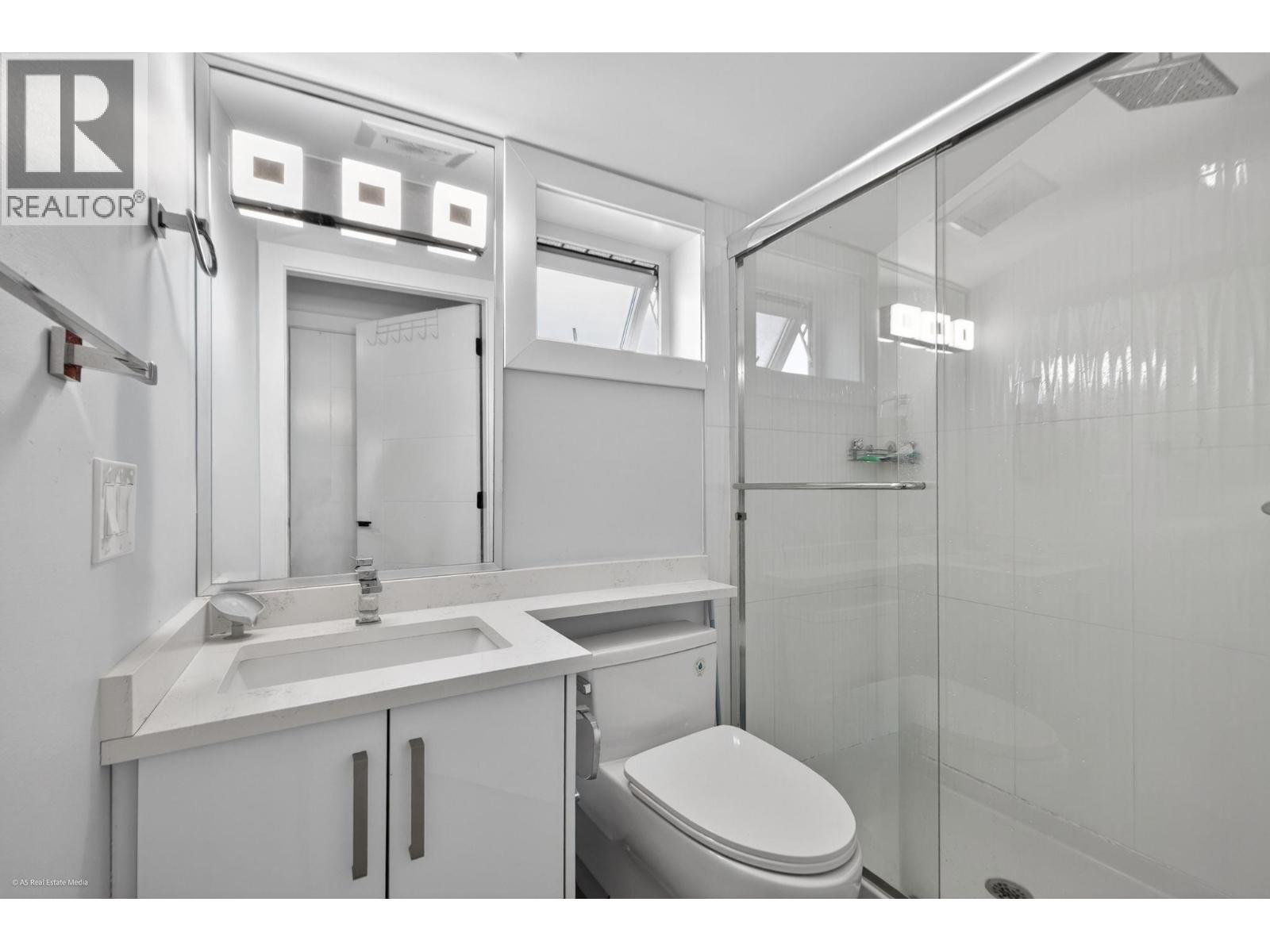 6749 Knight Street Property Photo 26
