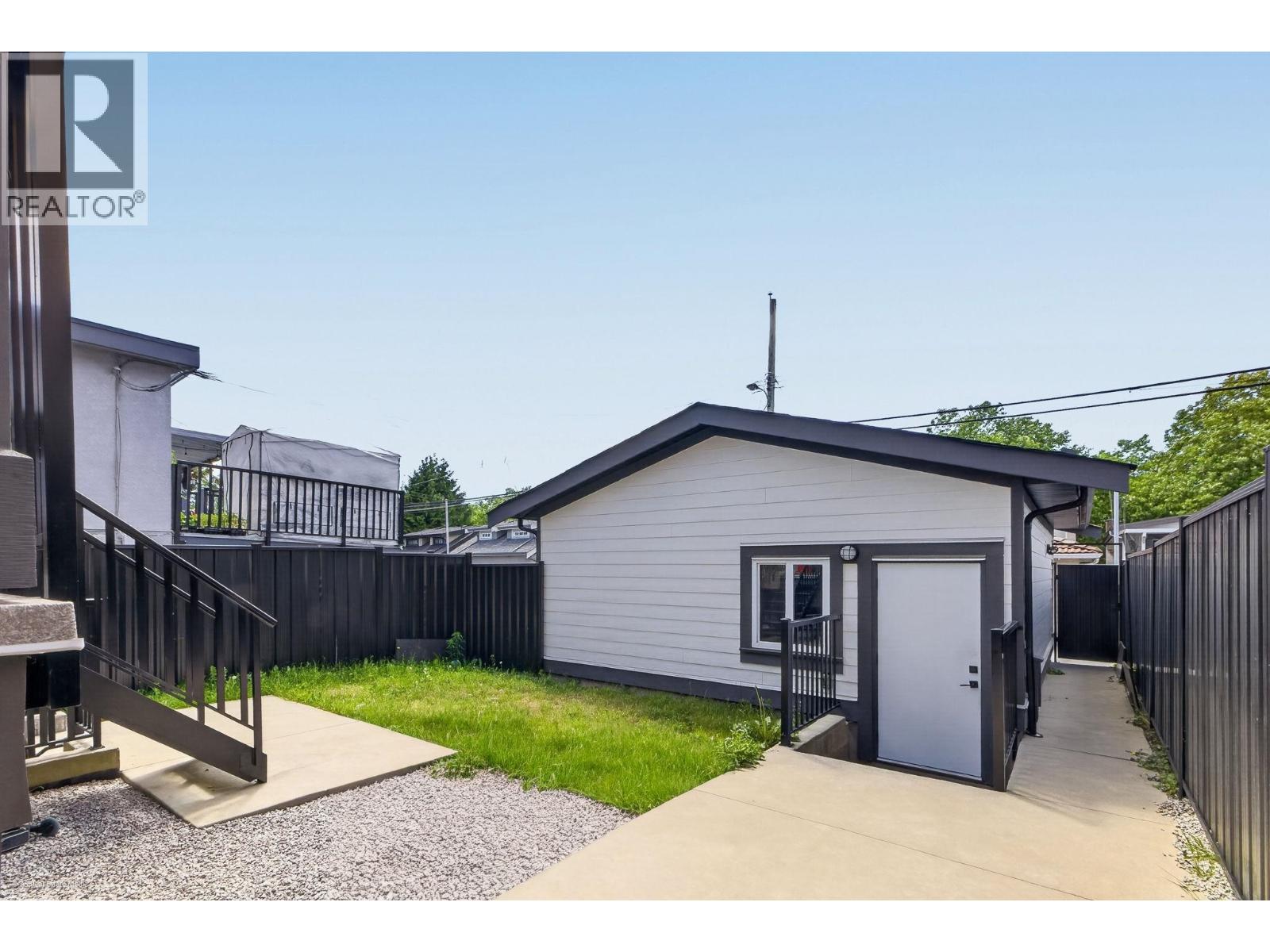 6749 Knight Street Property Photo 27