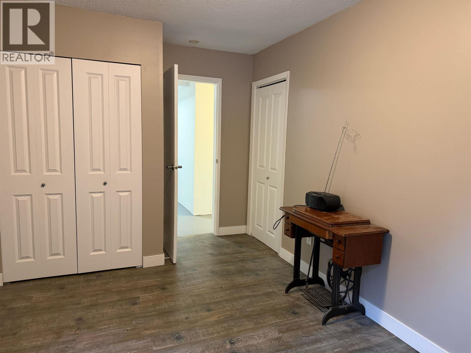 811 Reed Road Property Photo 10