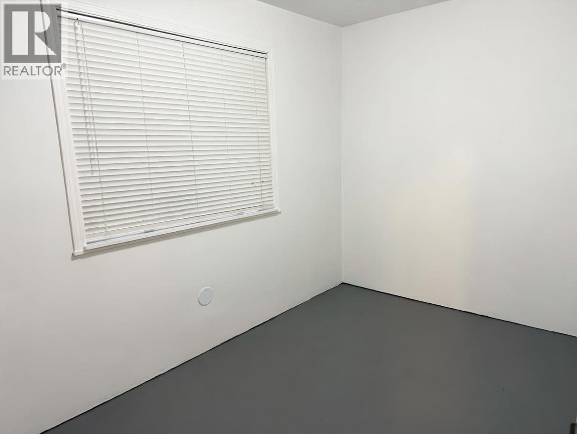 811 Reed Road Property Photo 13
