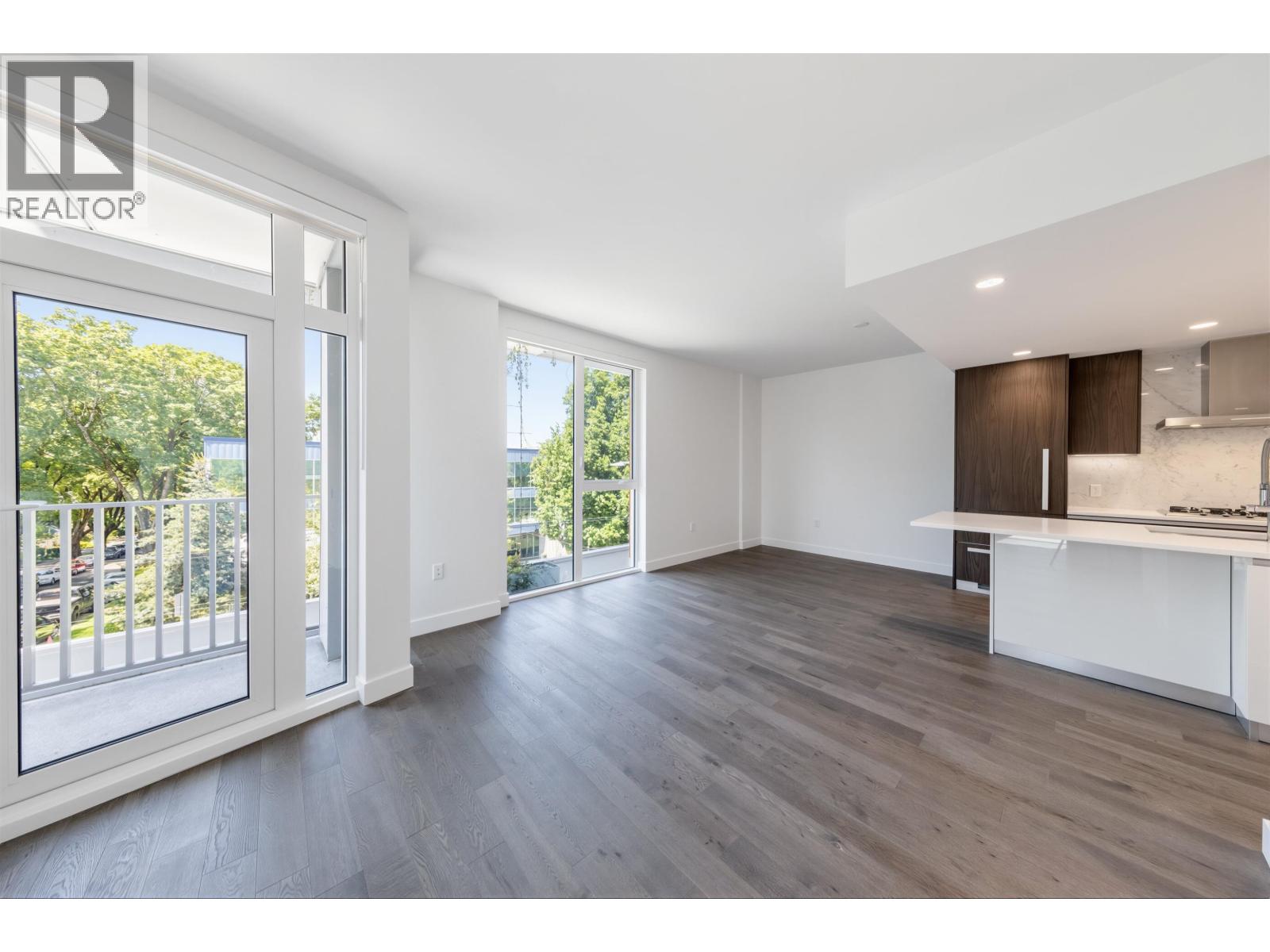 305 2888 Arbutus Street Property Photo 2