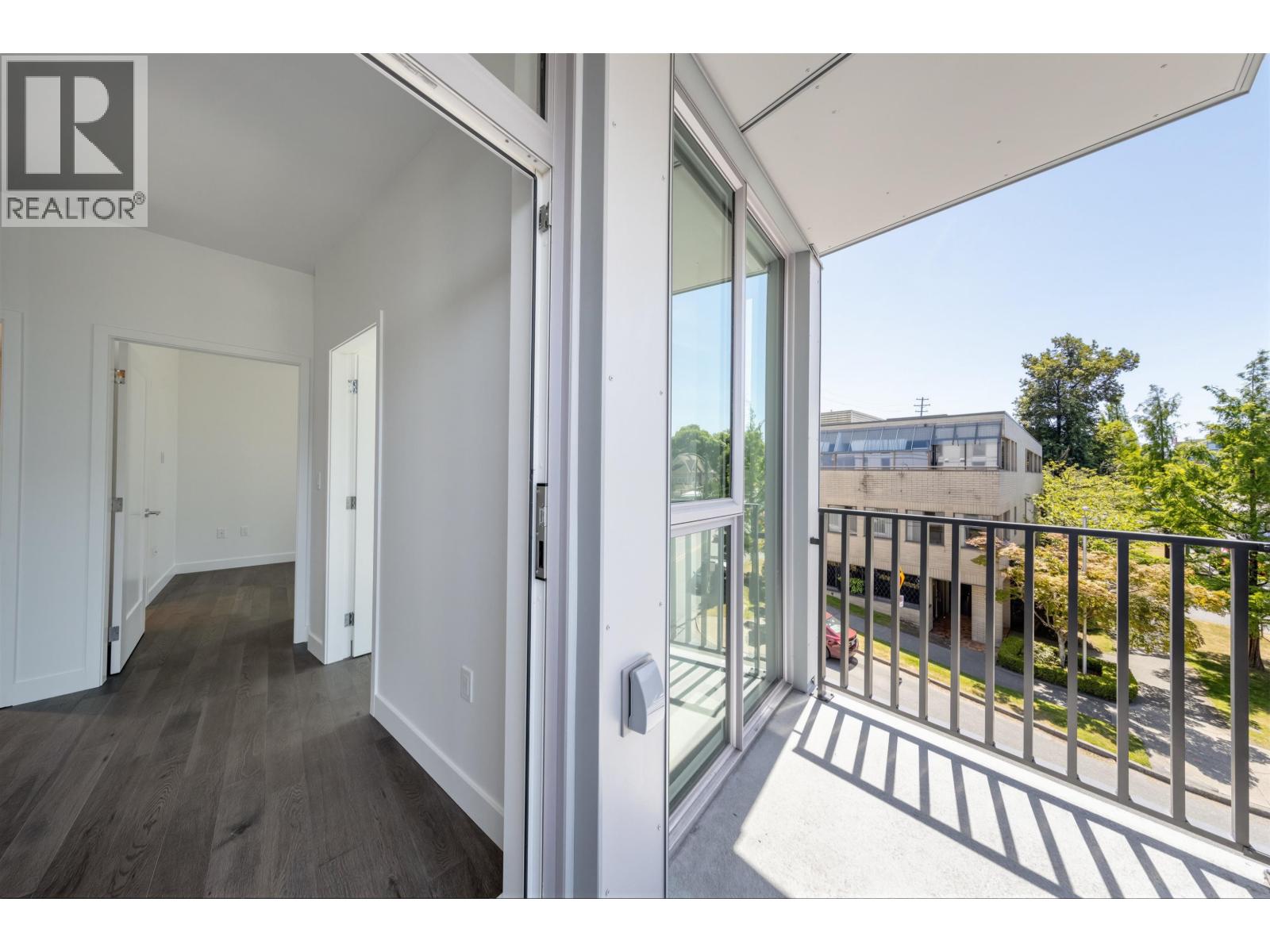 305 2888 Arbutus Street Property Photo 5