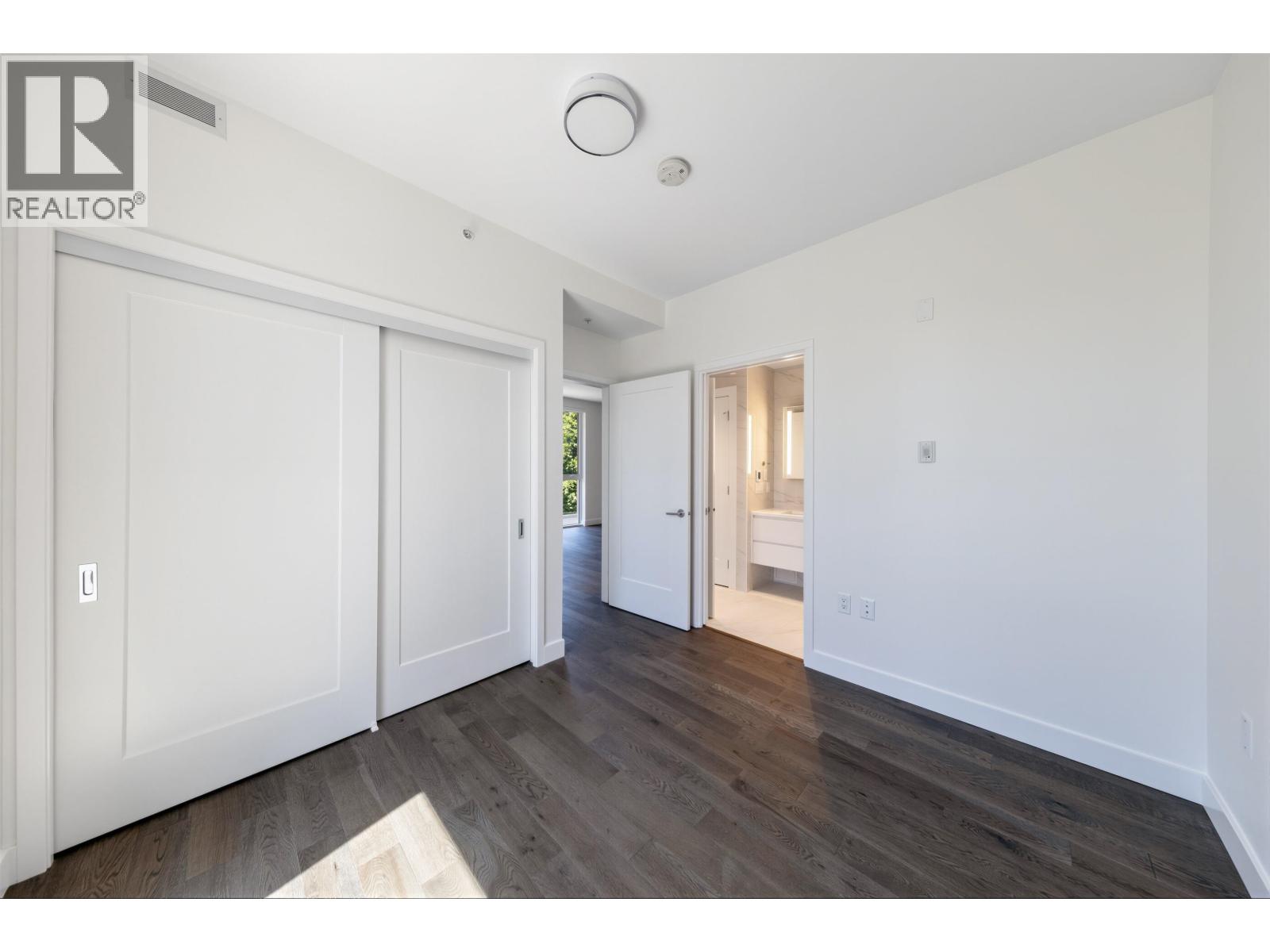 305 2888 Arbutus Street Property Photo 16