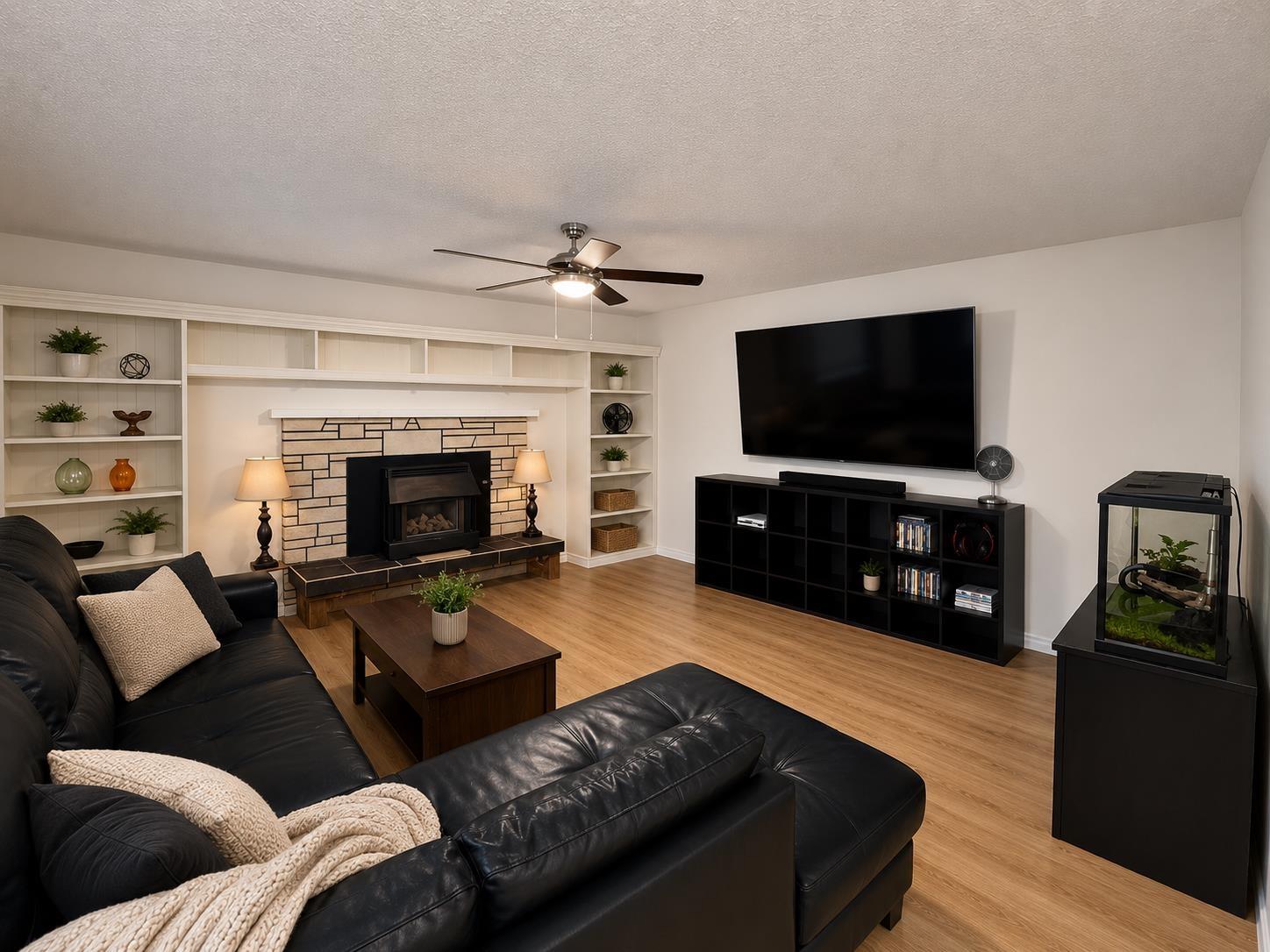 4660 207b Street Property Photo 2