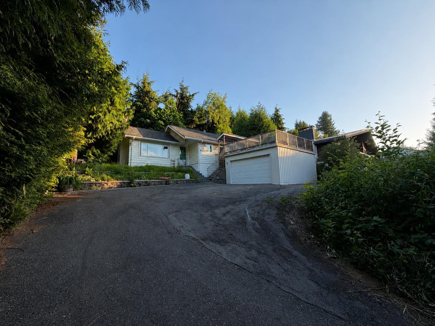 4660 207b Street Property Photo 5