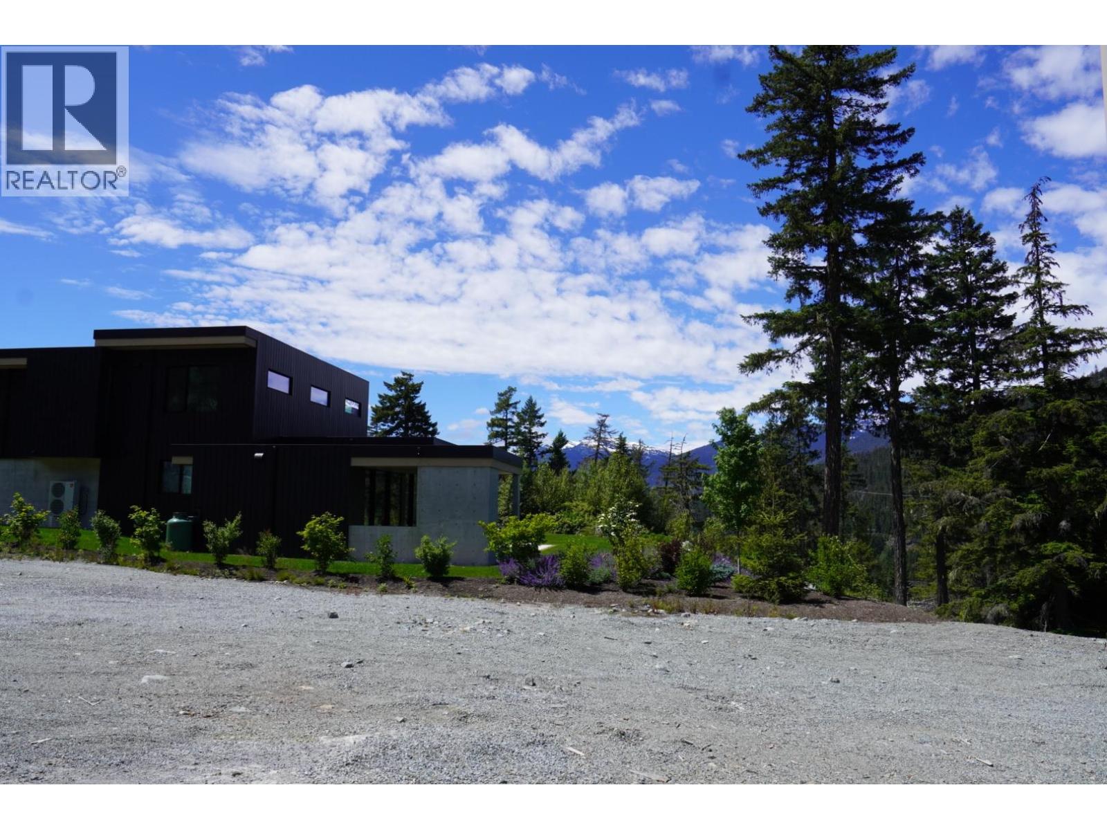 9261 Wedgemount Plateau Drive Property Photo 1