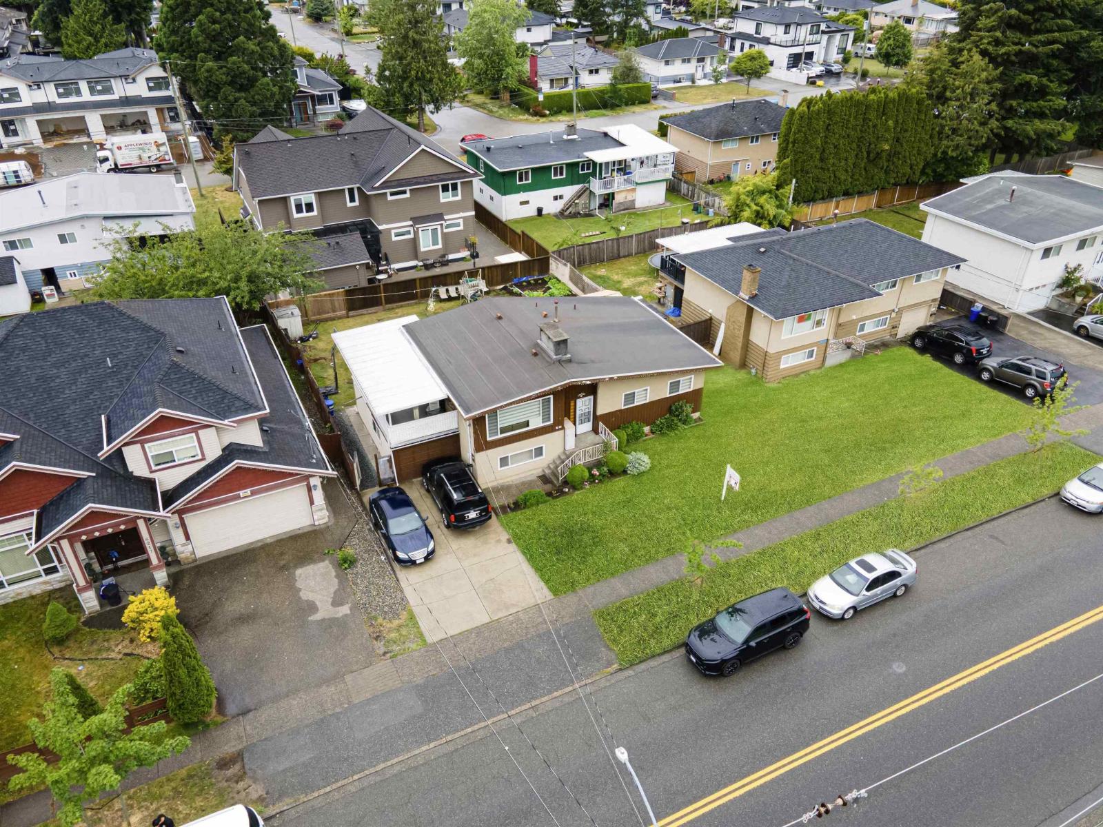 8225 112 Street Property Photo 4
