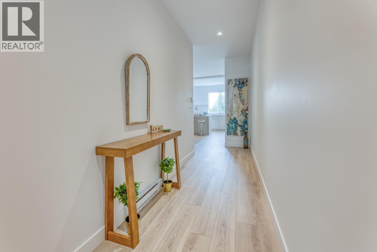 104 3421 Queenston Avenue Property Photo 4