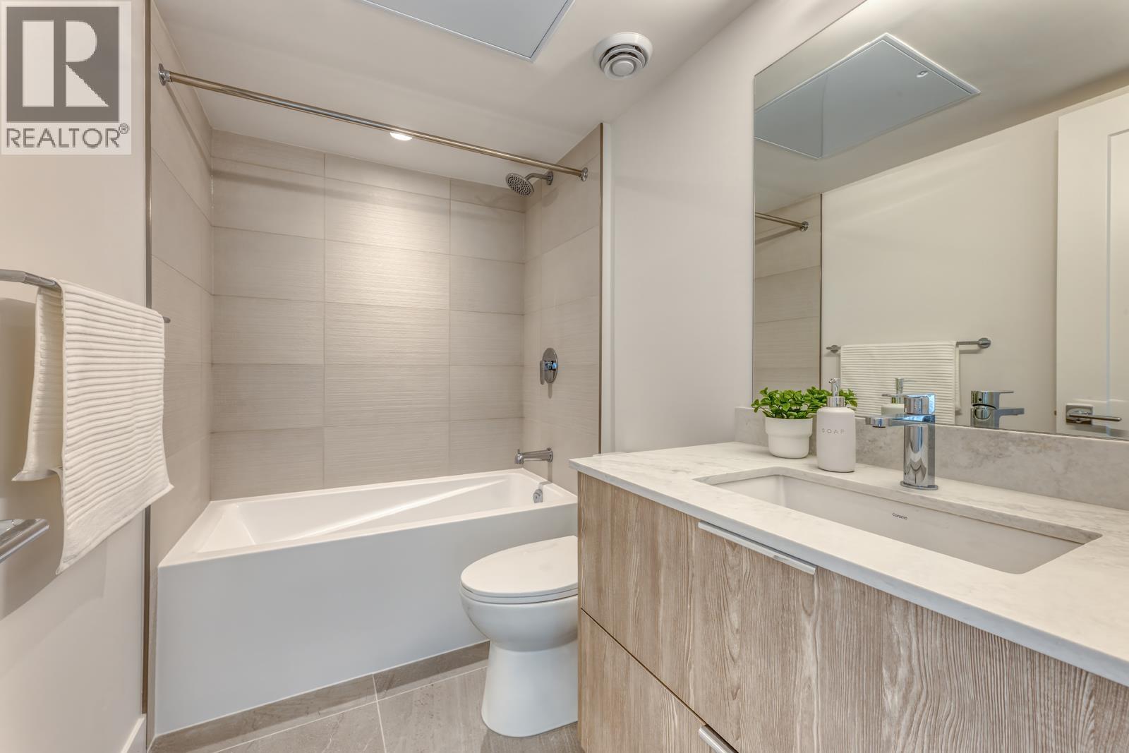 104 3421 Queenston Avenue Property Photo 21
