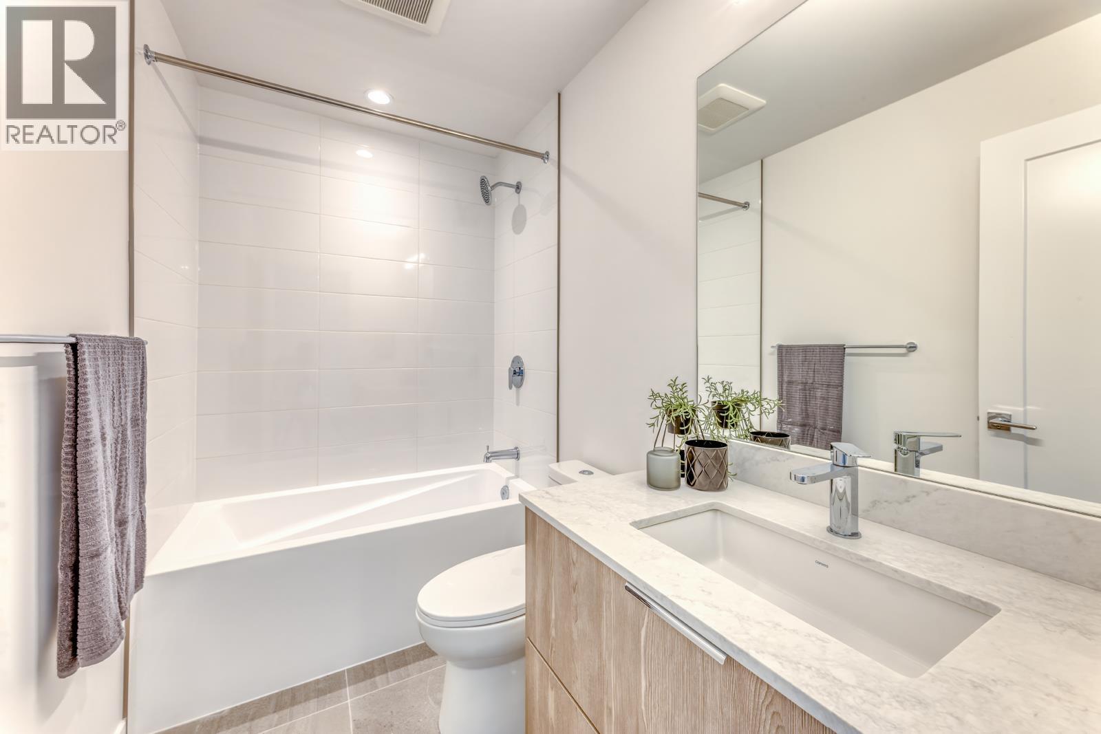 104 3421 Queenston Avenue Property Photo 26
