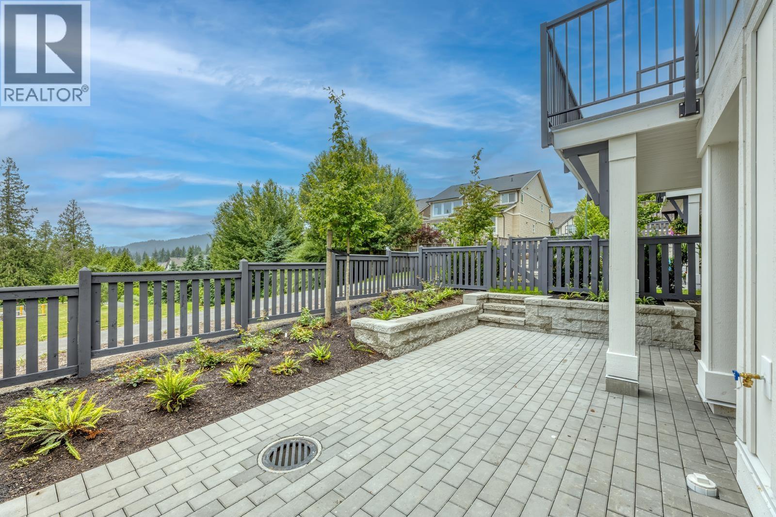 104 3421 Queenston Avenue Property Photo 27