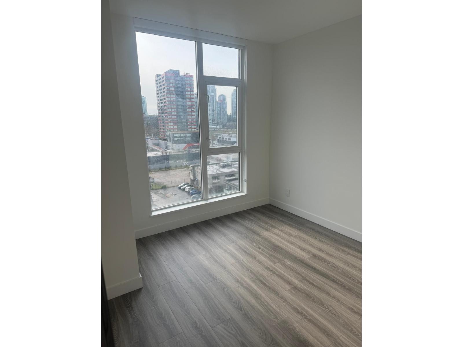 706 10750 135a Street Property Photo 4