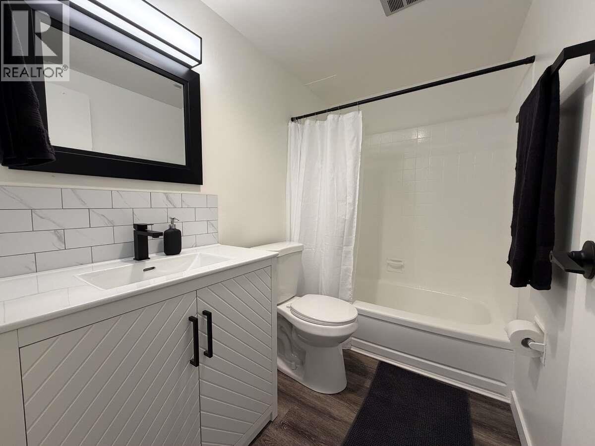208 1045 Howie Avenue Property Photo 11