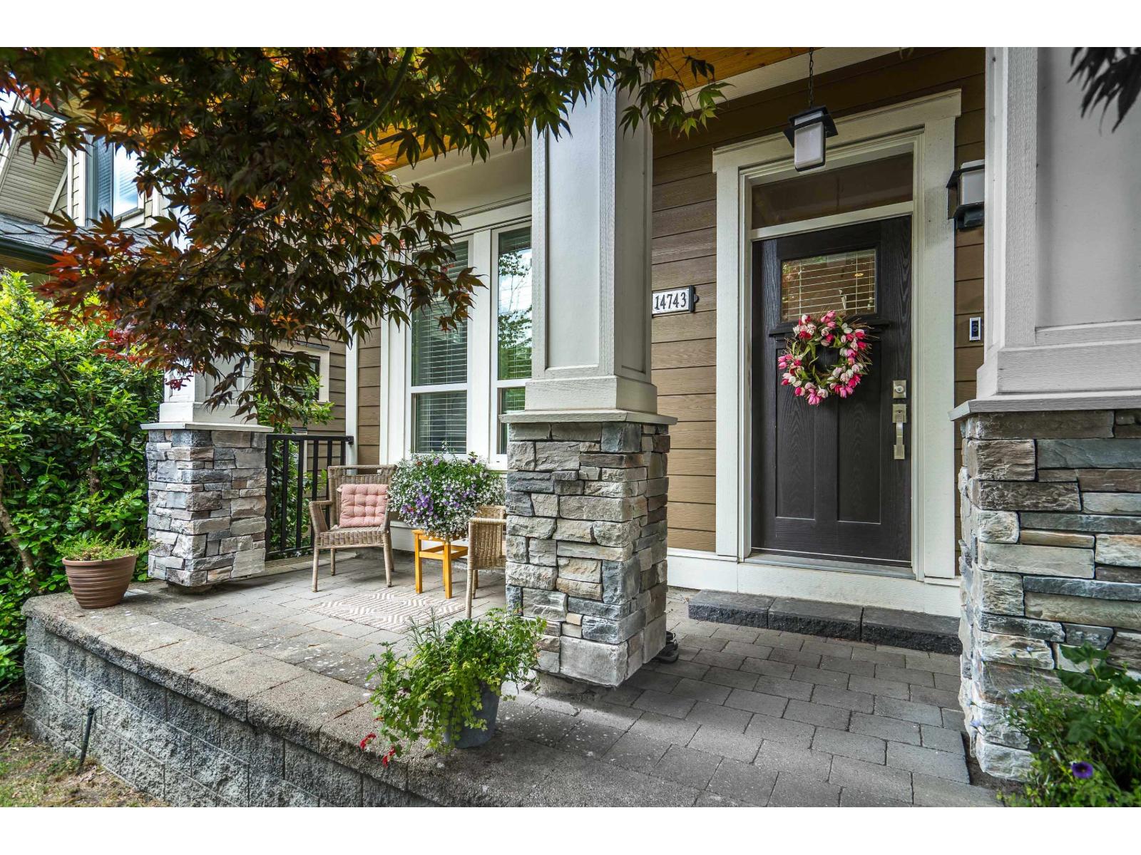 14743 32 Avenue Photo de la propriété 1