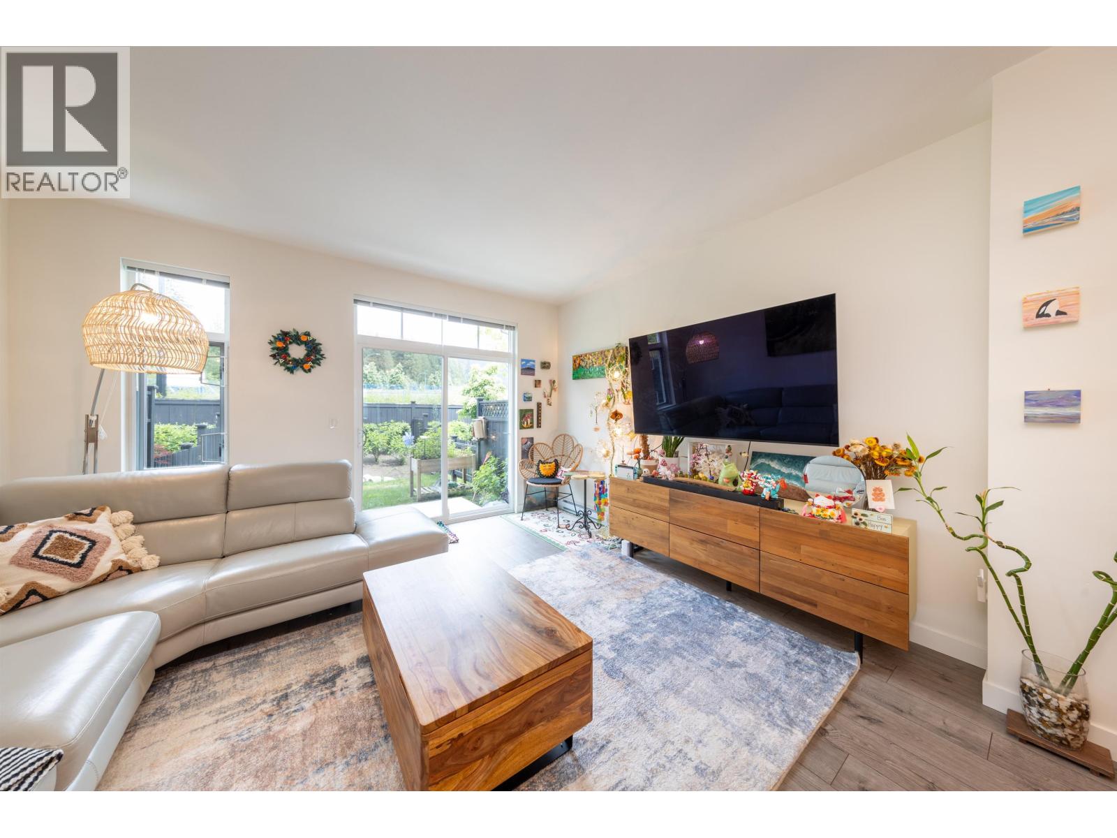 140 3565 Baycrest Avenue Property Photo 3
