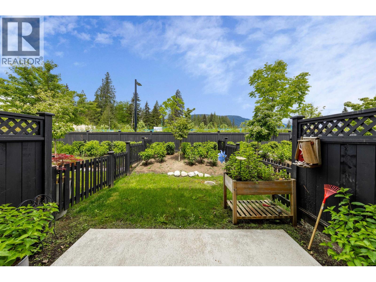 140 3565 Baycrest Avenue Property Photo 8