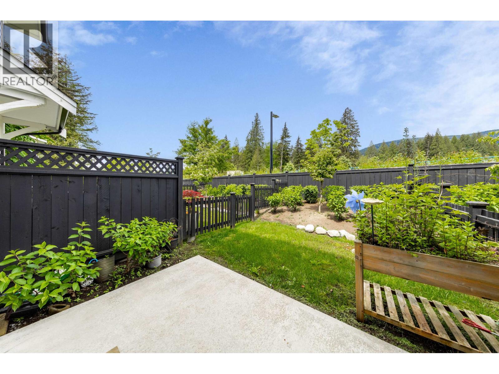 140 3565 Baycrest Avenue Property Photo 9