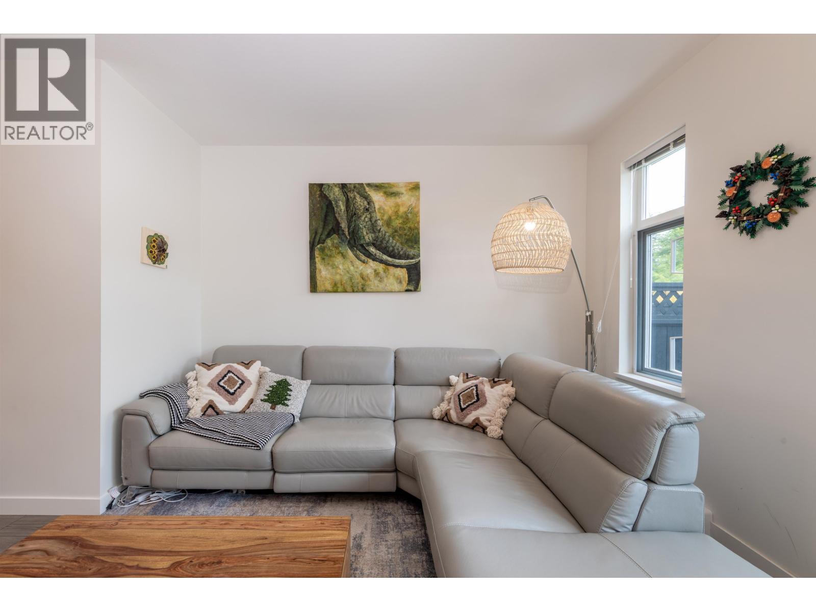 140 3565 Baycrest Avenue Property Photo 12