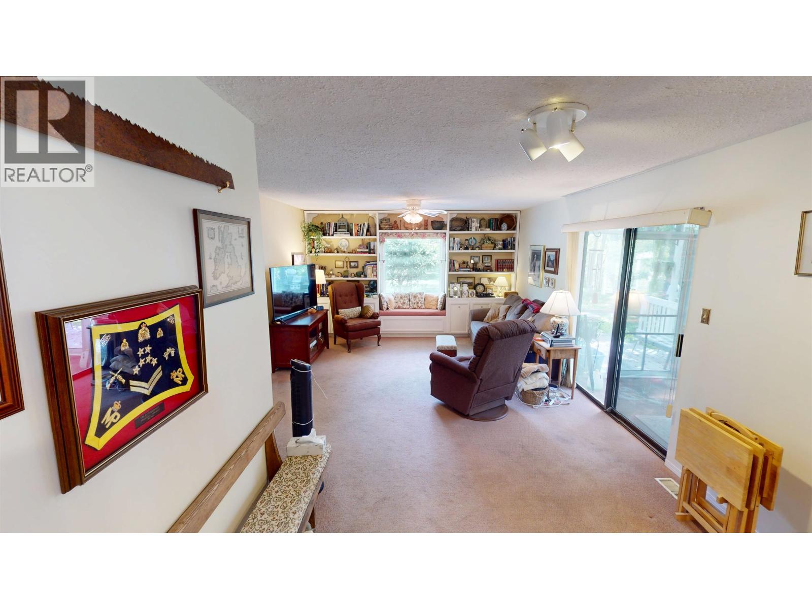 378 Thompson Road Property Photo 14