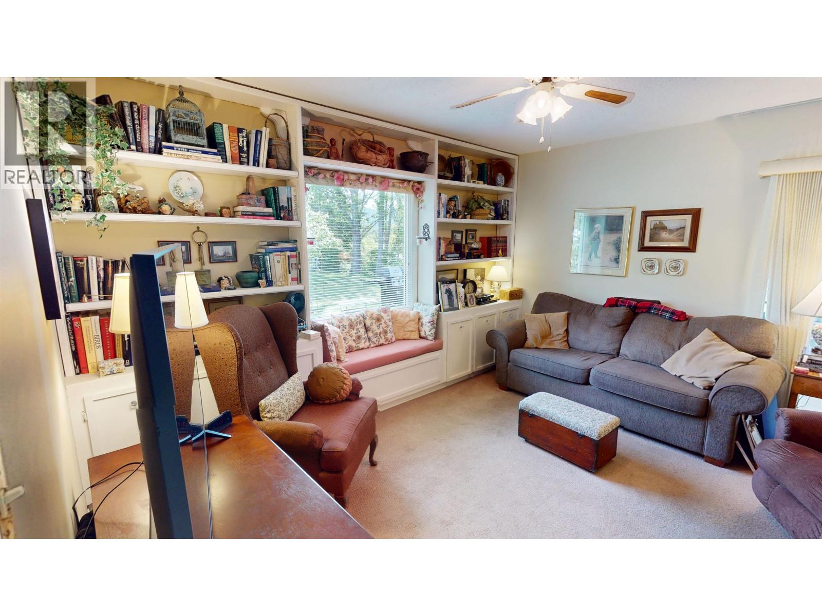 378 Thompson Road Property Photo 15