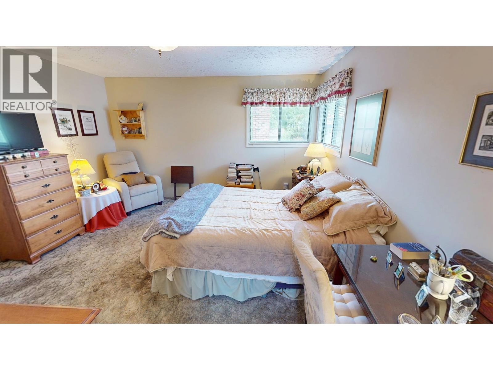 378 Thompson Road Property Photo 19