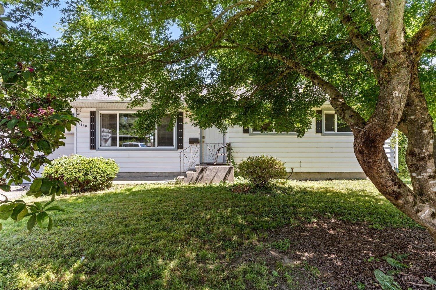 9740 Carleton Street Property Photo 3